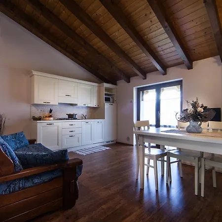 Poncia Lejlighedshotel Gravedona